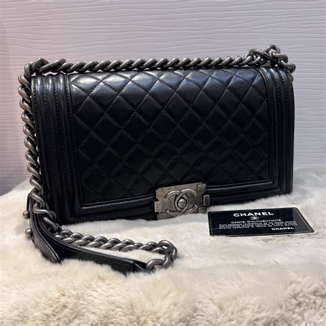 chanel boy 25 2017|chanel boys bag size.